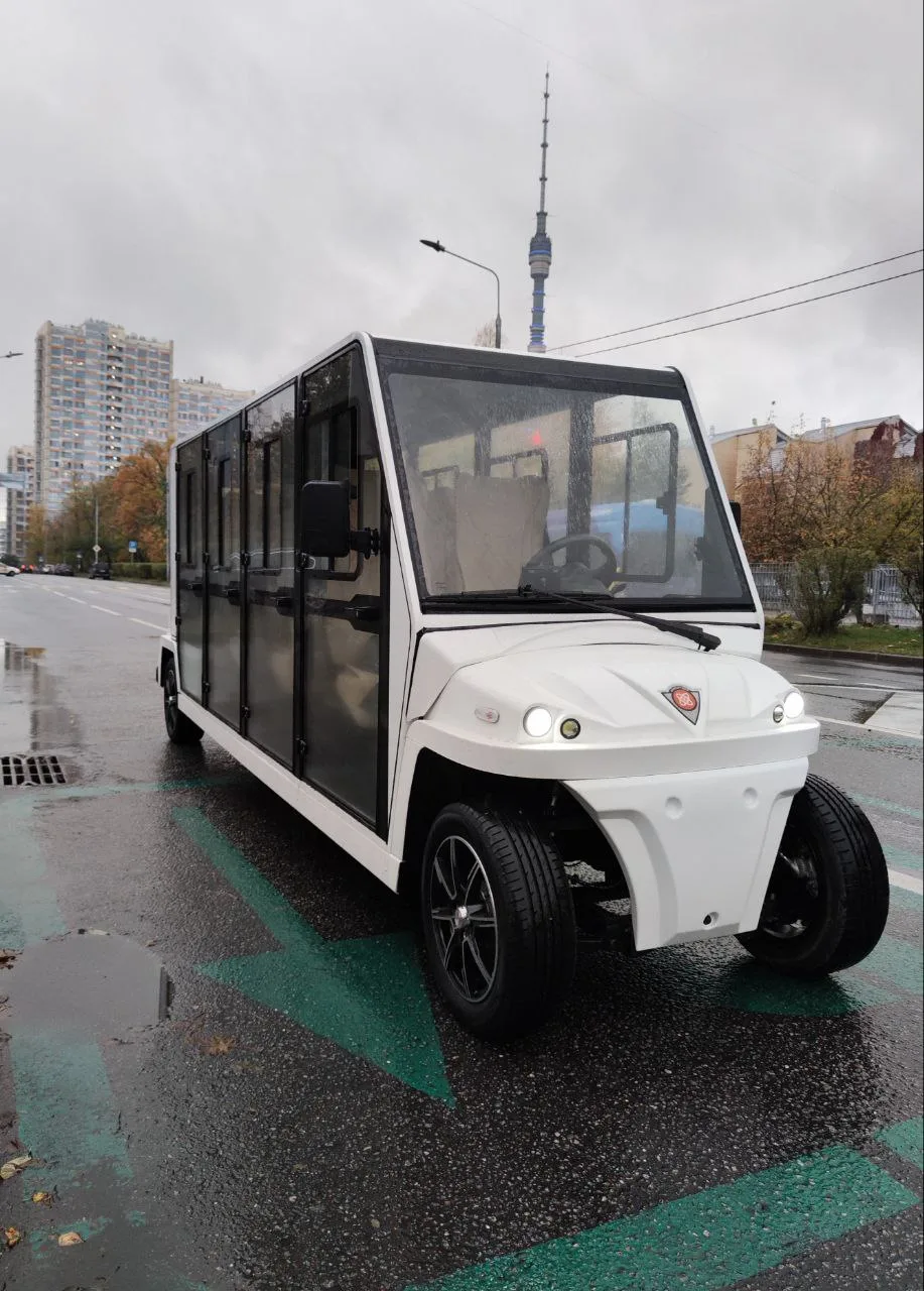 УРБИС 8 закрытый — Пассажирский электрокар, Восьмиместный закрытый экскурсионный электромобиль для всесезонной работы. Купить от 2 992 500 ₽, гарантия 36 мес., реестр 719-ПП. Фото 2.
